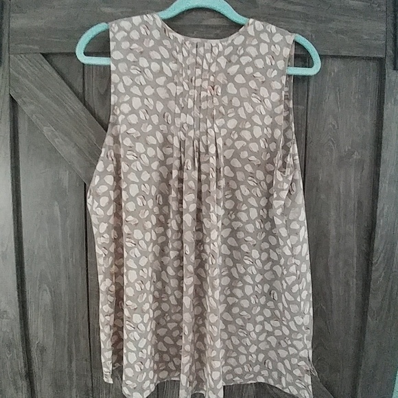 StitchFix Piece!! BOBEAUKeaton Split Neck Blouse - Picture 3 of 4